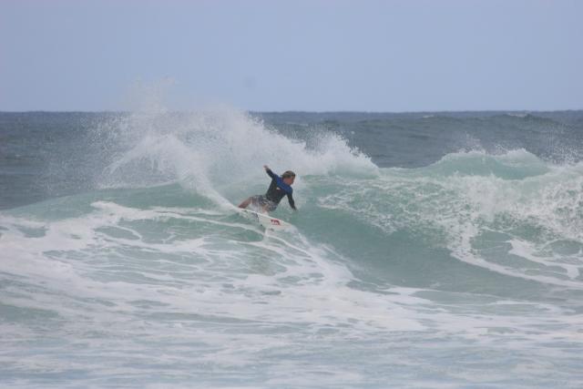 2007 Hawaii Vacation  0834 North Shore Surfing